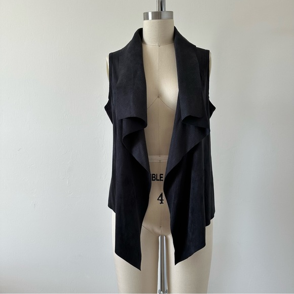 Ruby Rd. Suede look Vest - Picture 3 of 16